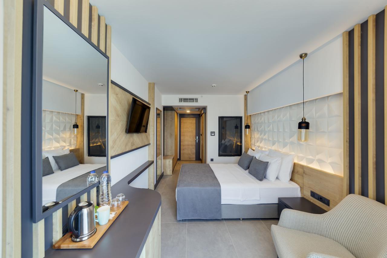 Signature Blue Resort Κουσάντασι Εξωτερικό φωτογραφία